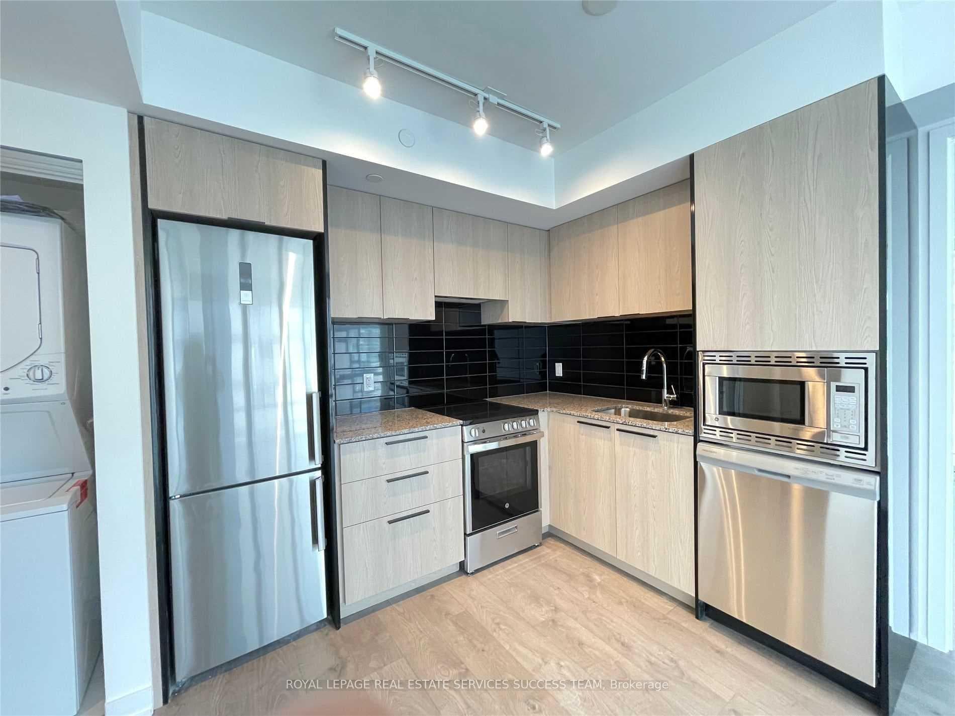 18 Maitland Terrace Unit 803 photo 5