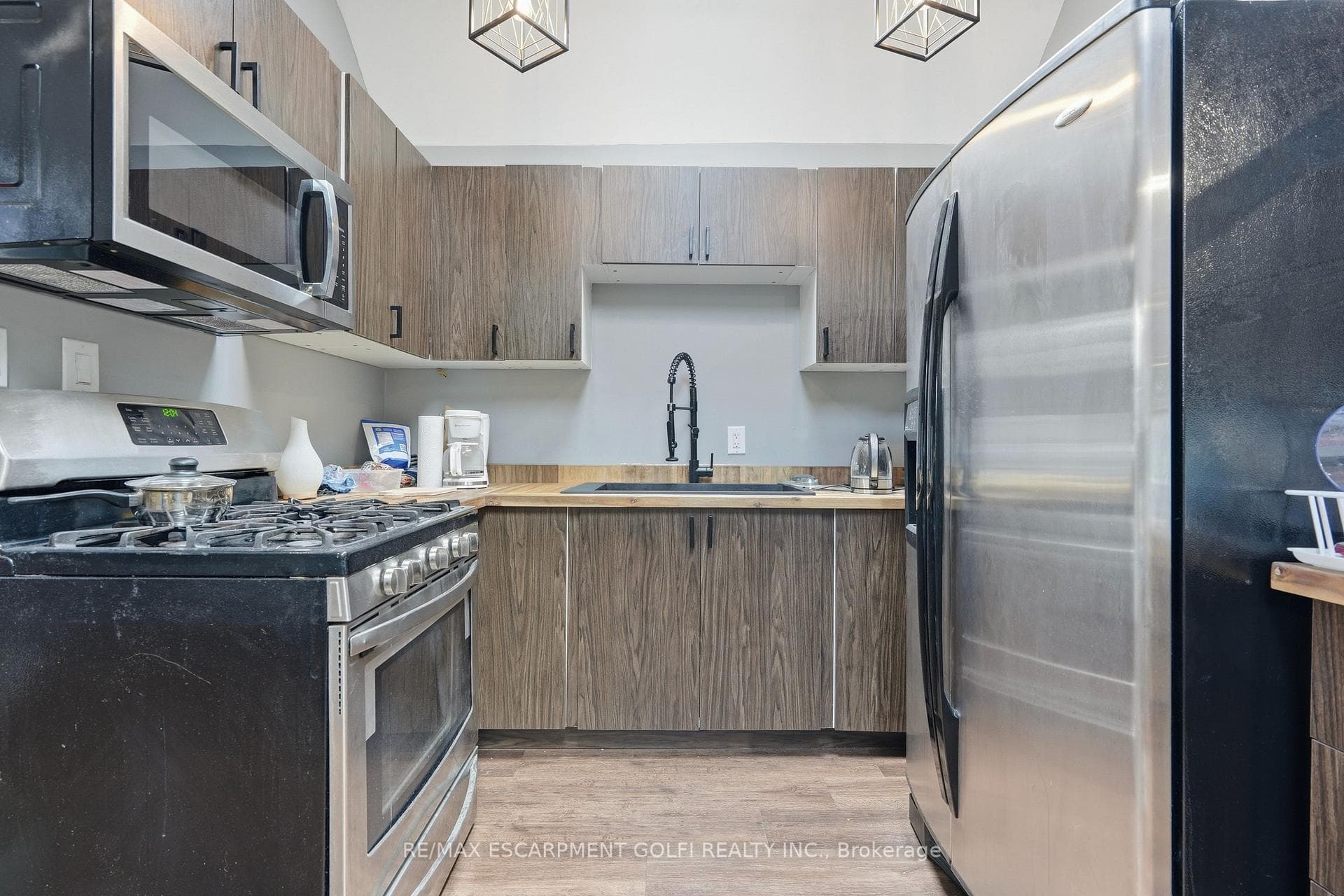 7186 Garner Road photo 19