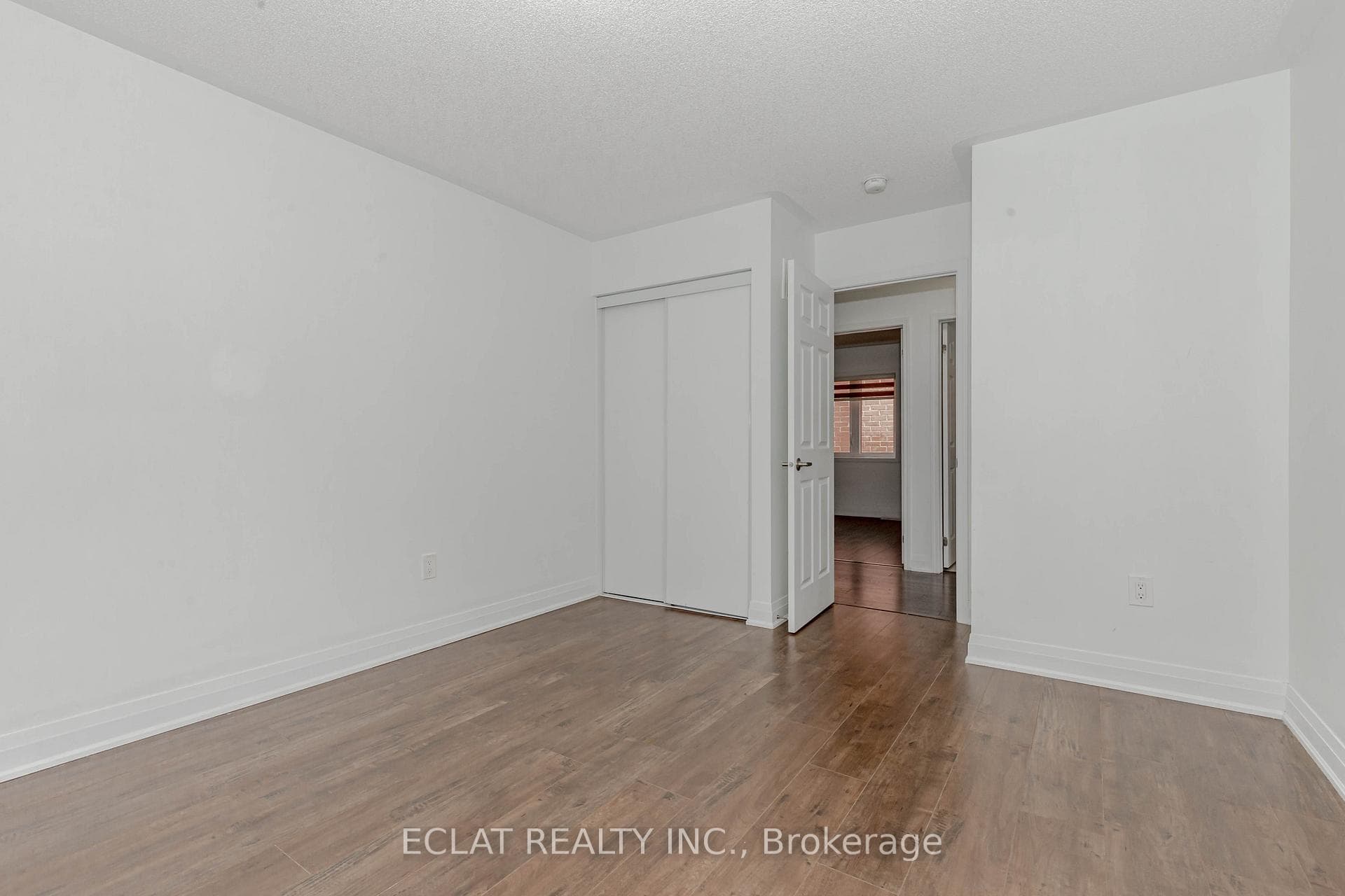 86 Enford Crescent photo 27