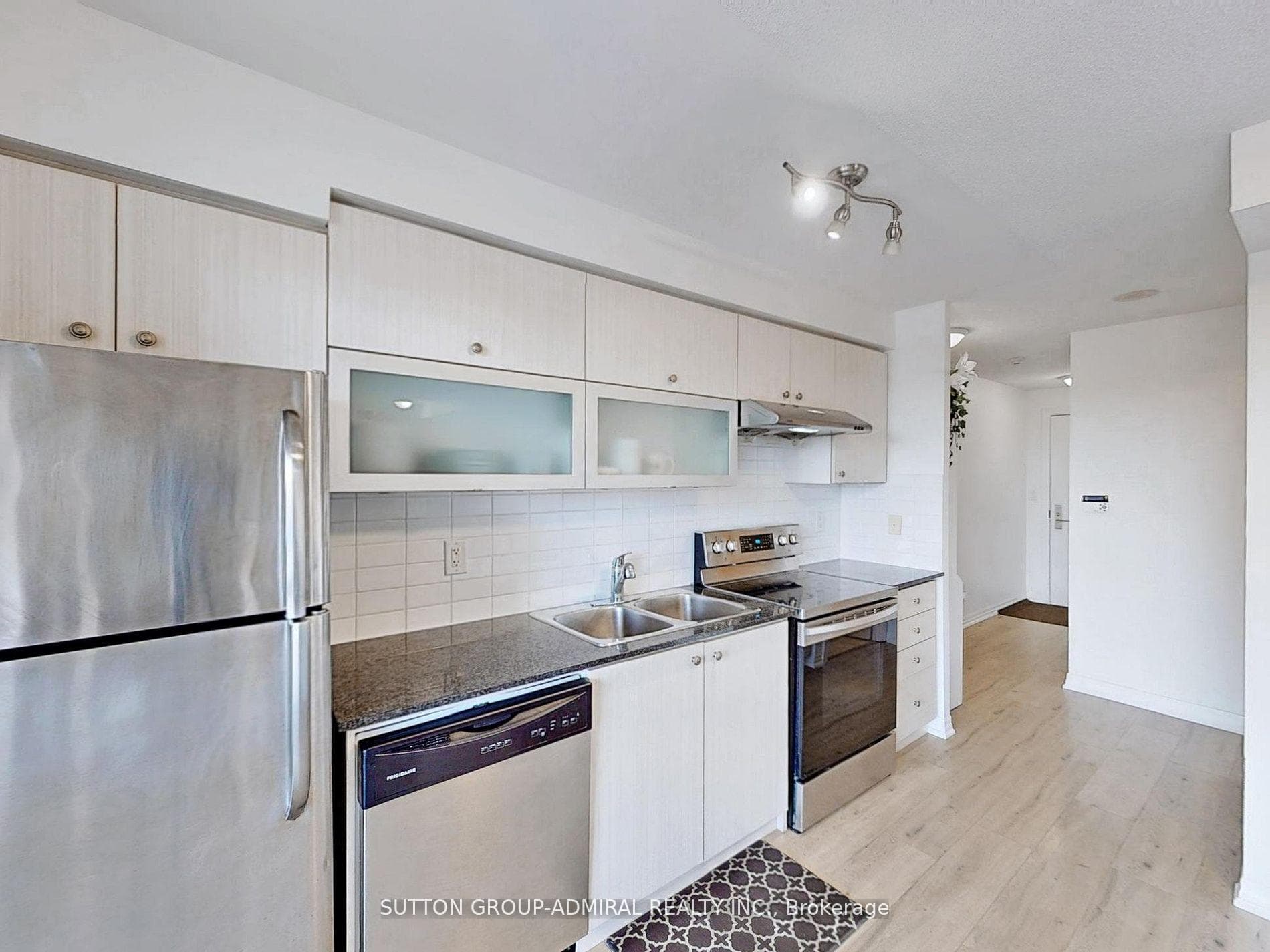 2015 Sheppard Avenue Unit 605 photo 12