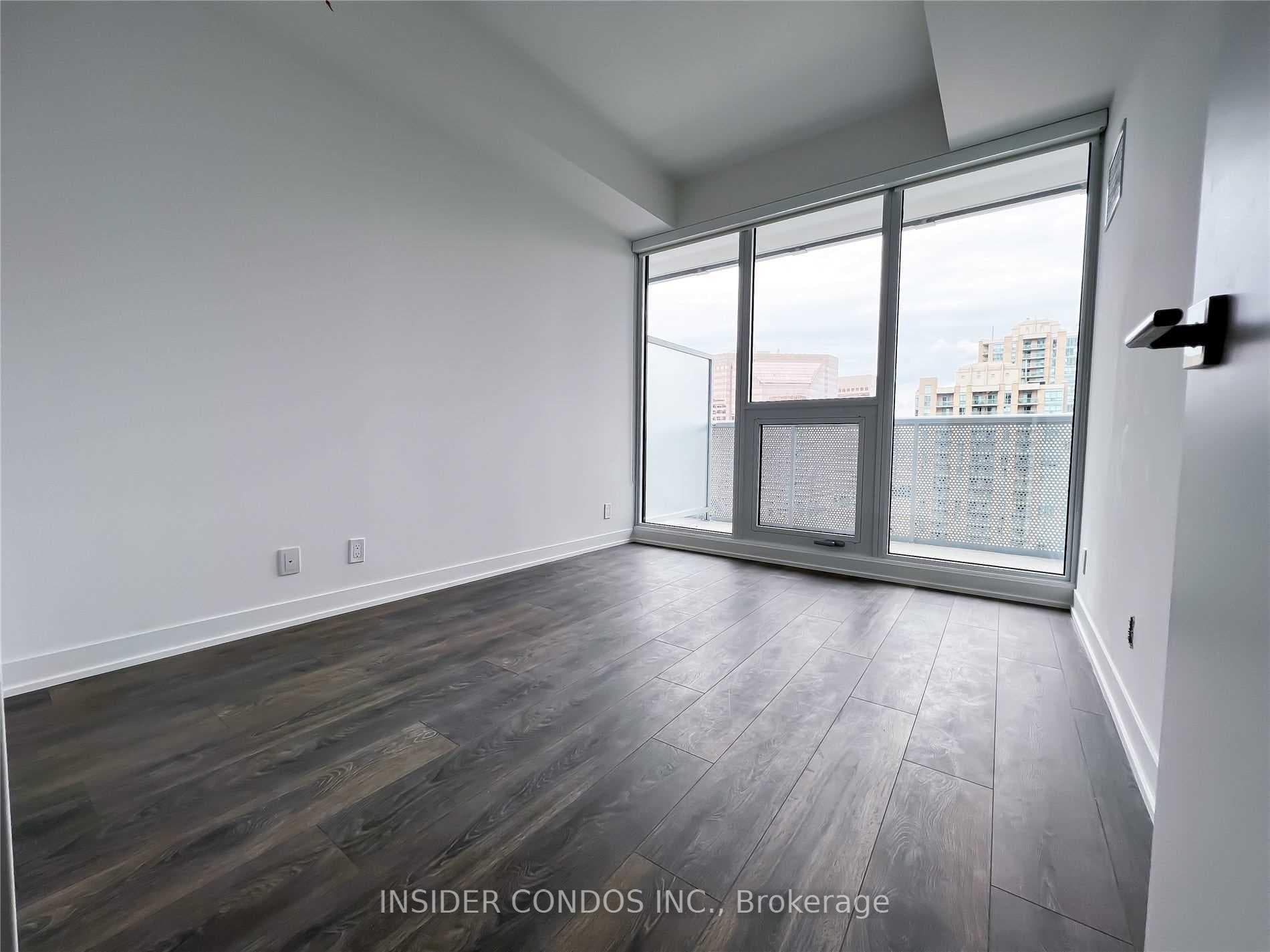 15 Holmes Avenue Unit 3107 photo 5