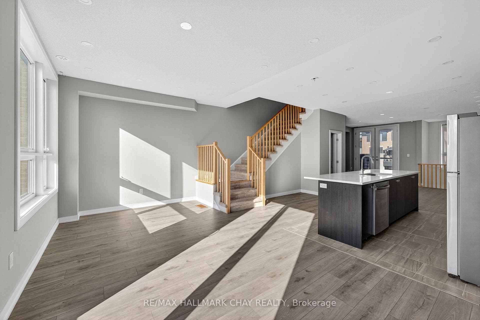 22 Blue Forest Crescent photo 18