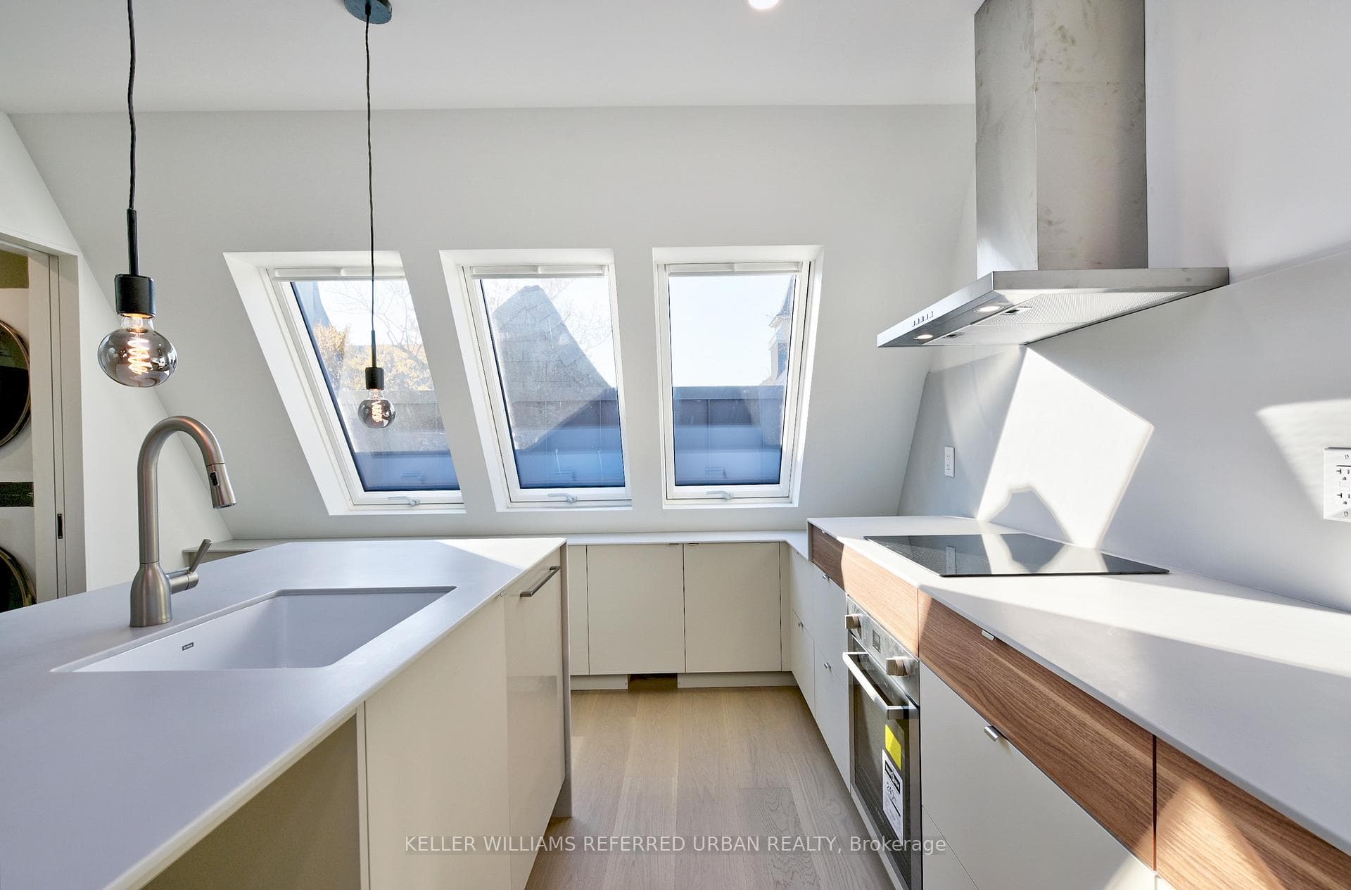 37 Margueretta Street Unit Upper photo 6