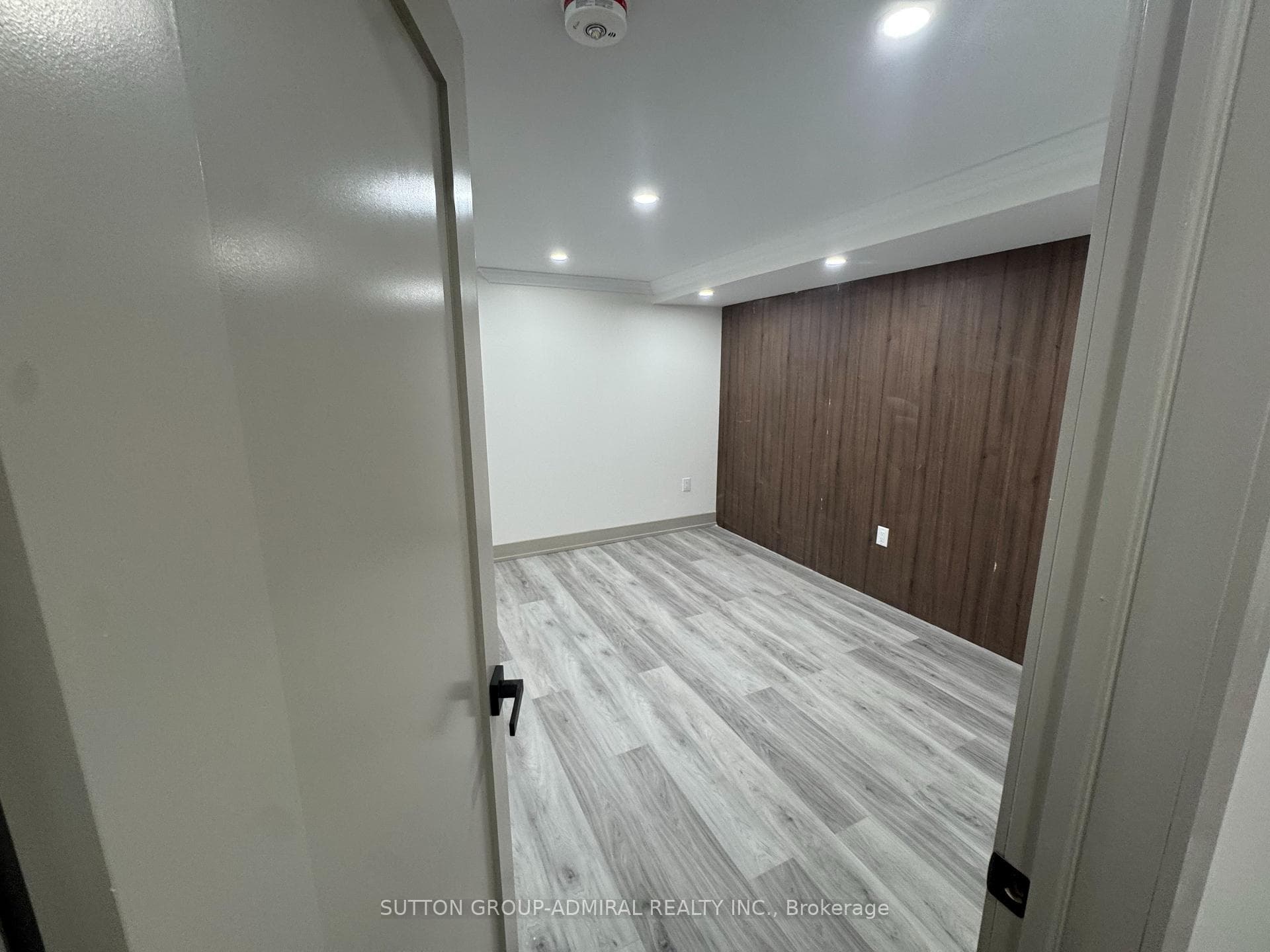 29 Wendelyn Drive Unit BSMT photo 8