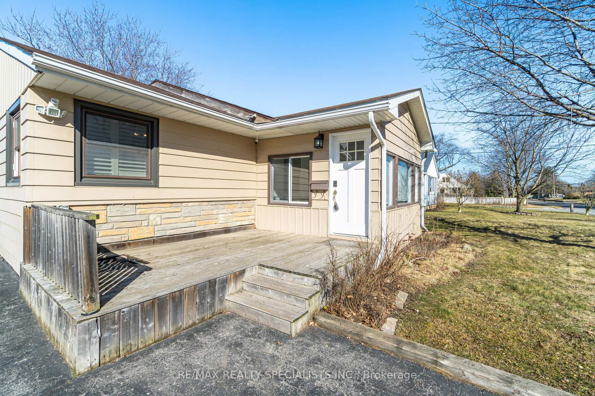 15 Nelles Road photo 2