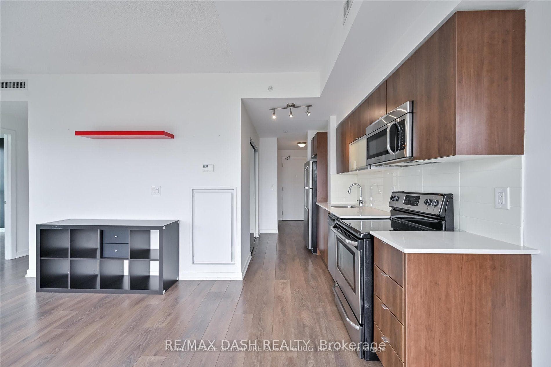 150 East Liberty Street Unit 615 photo 5