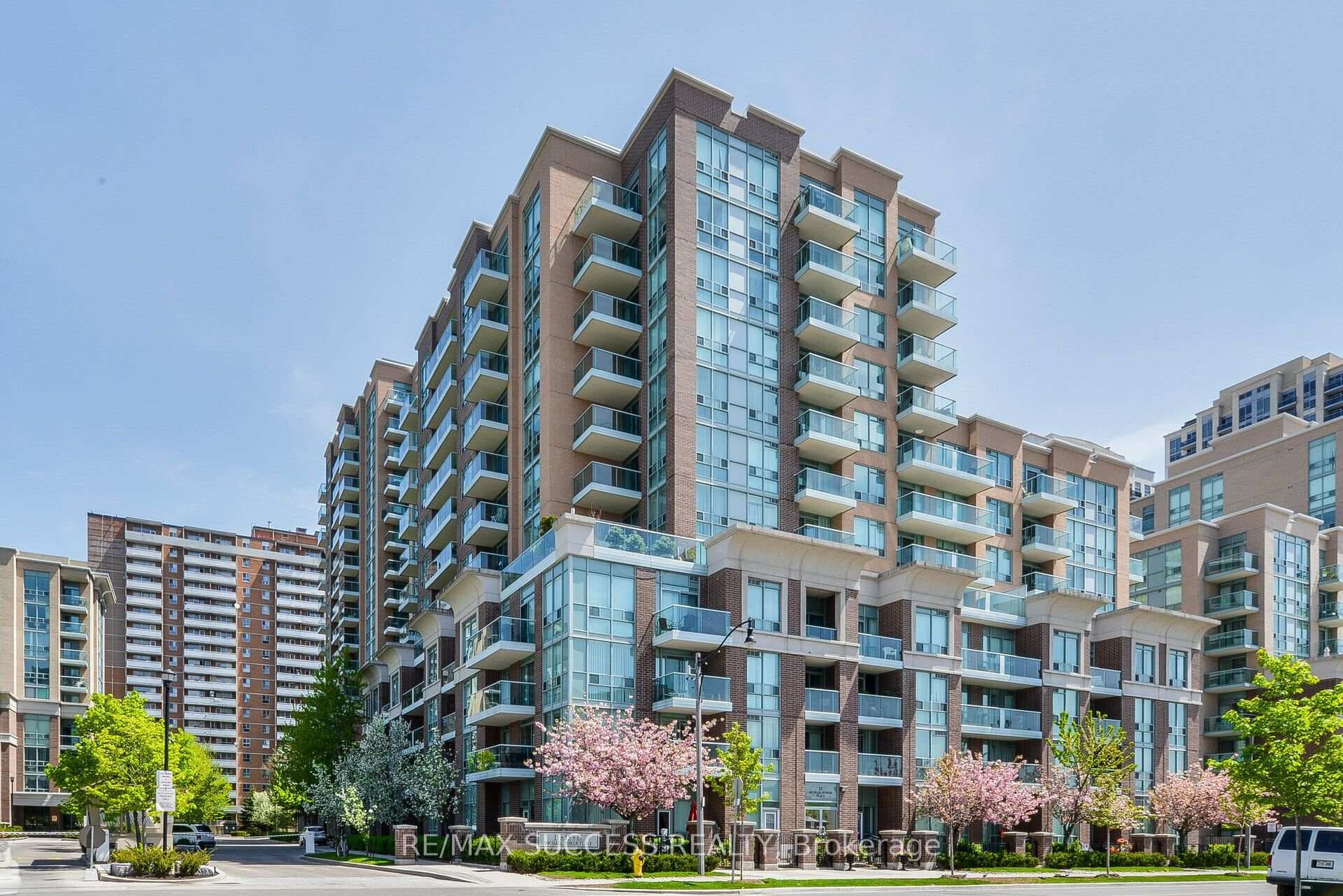 11 Michael Power Place Unit PH14 photo 1