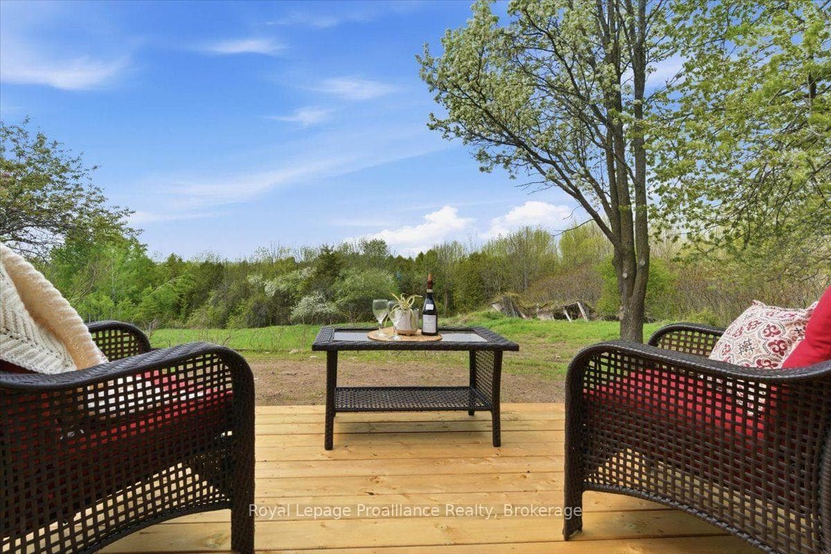 659 Moira Road photo 37