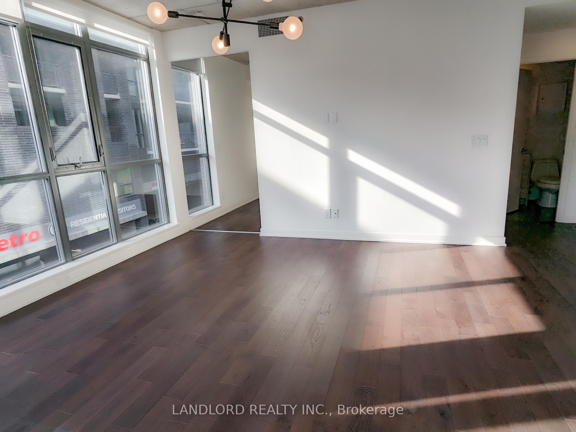 8 Gladstone Avenue Unit 314 photo 4