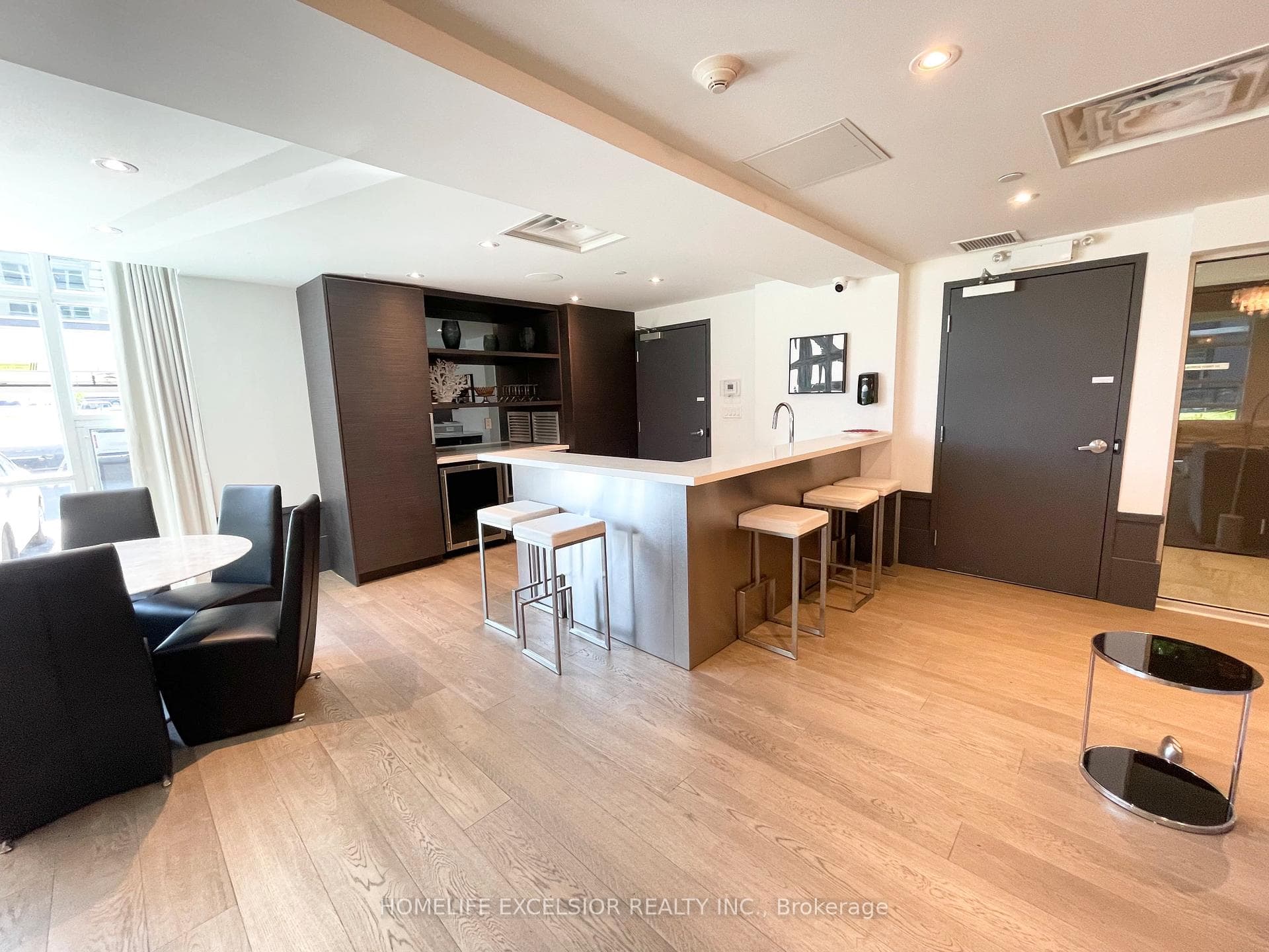 10 Concord Place Unit 109 photo 23
