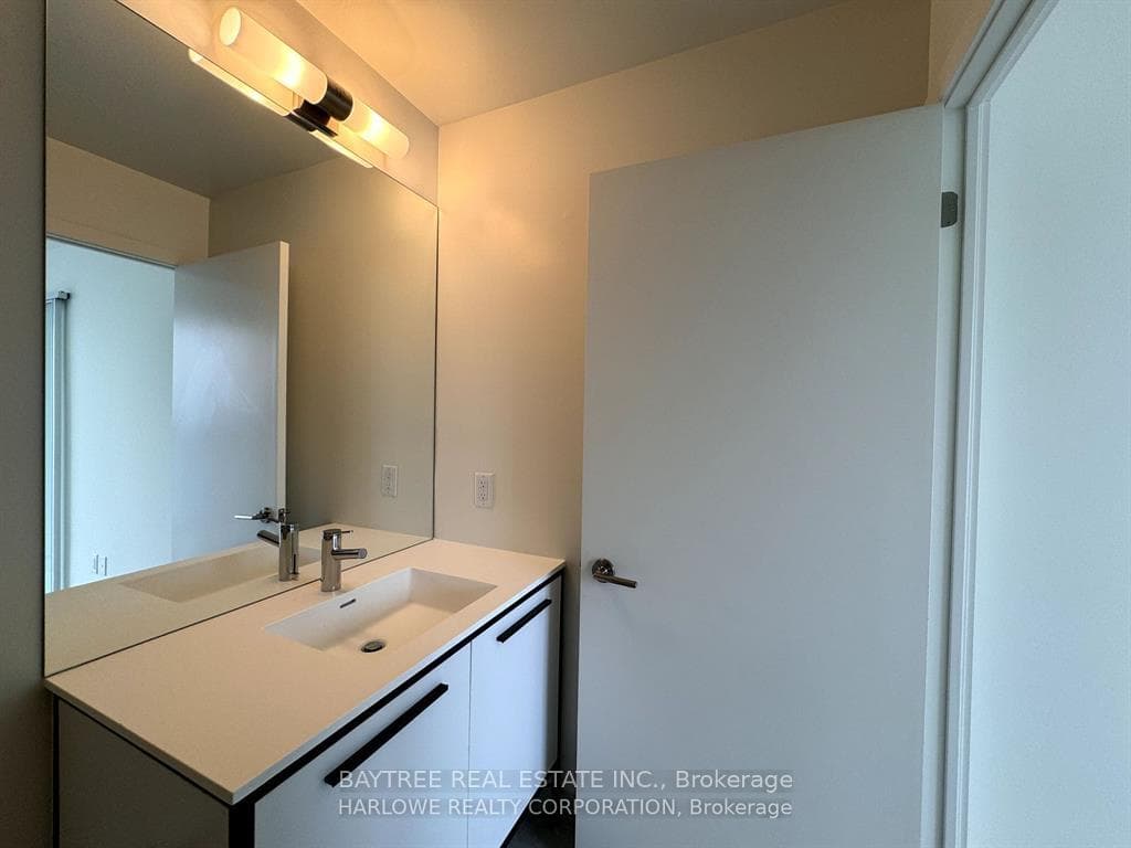 185 Deerfield Road Unit 1412 photo 10