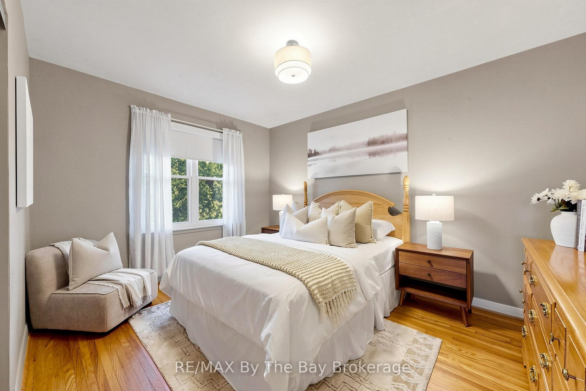 33 Ada Crescent photo 15