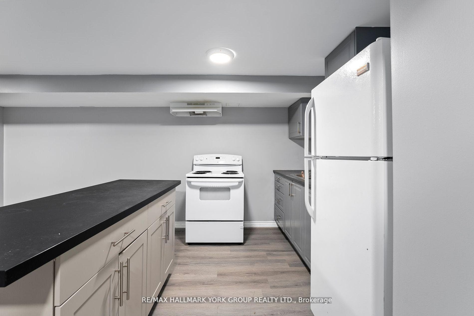 25A College Crescent Unit Lower photo 3