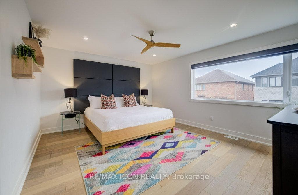 204 Carriage Way photo 26