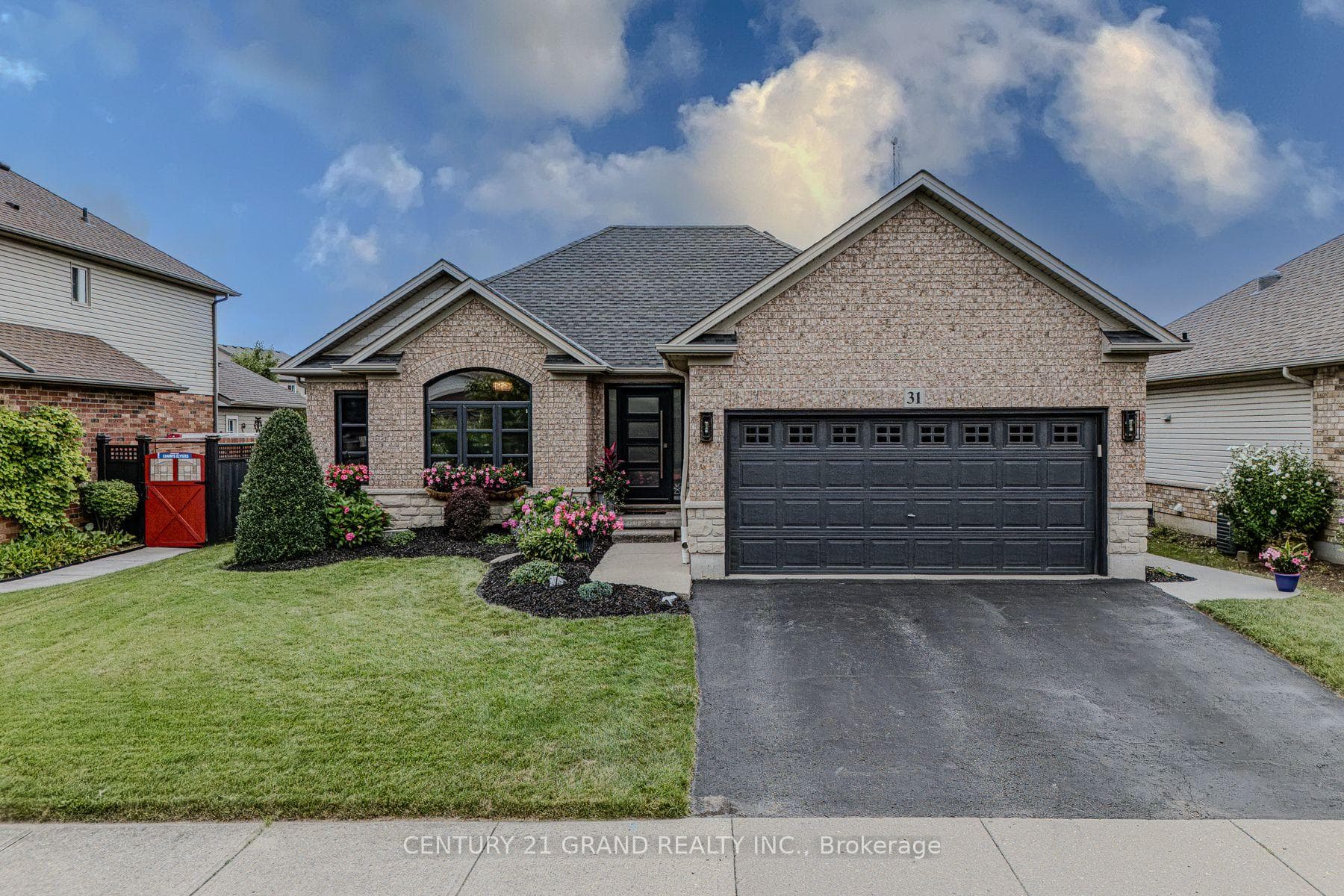 31 Irongate Drive photo 1