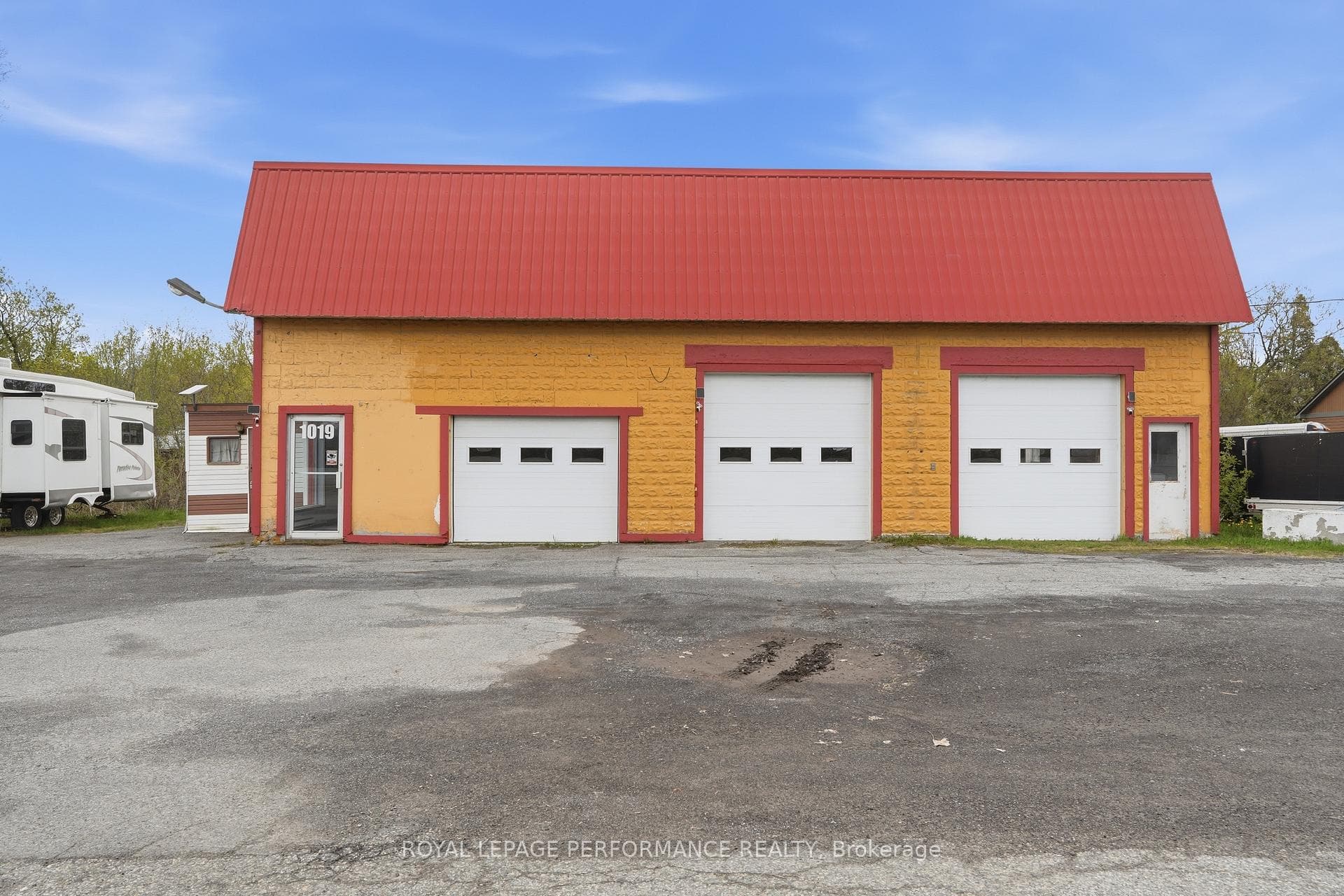 1019 County Rd 17 Road photo 12