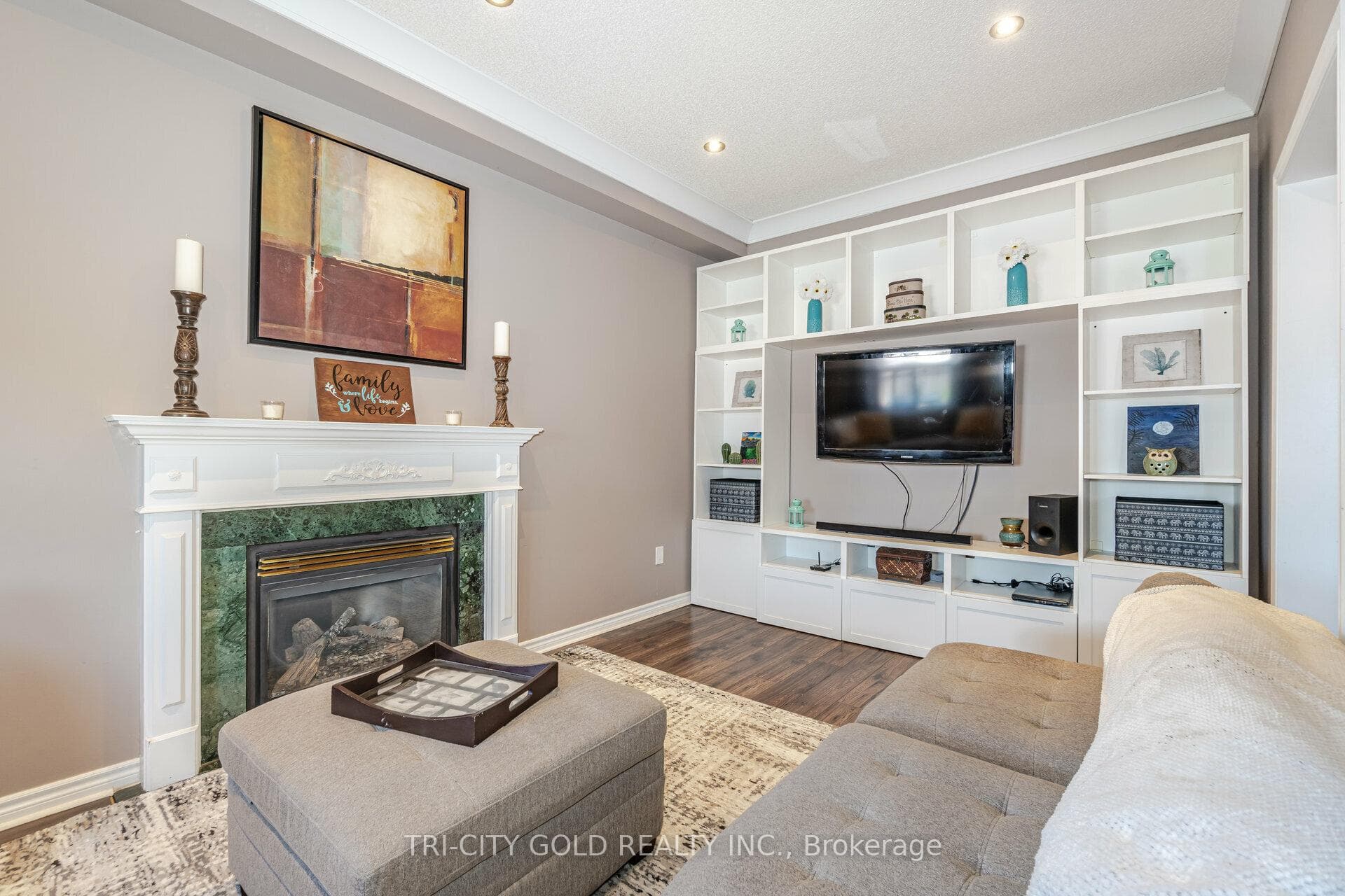 121 Raymond Crescent photo 21
