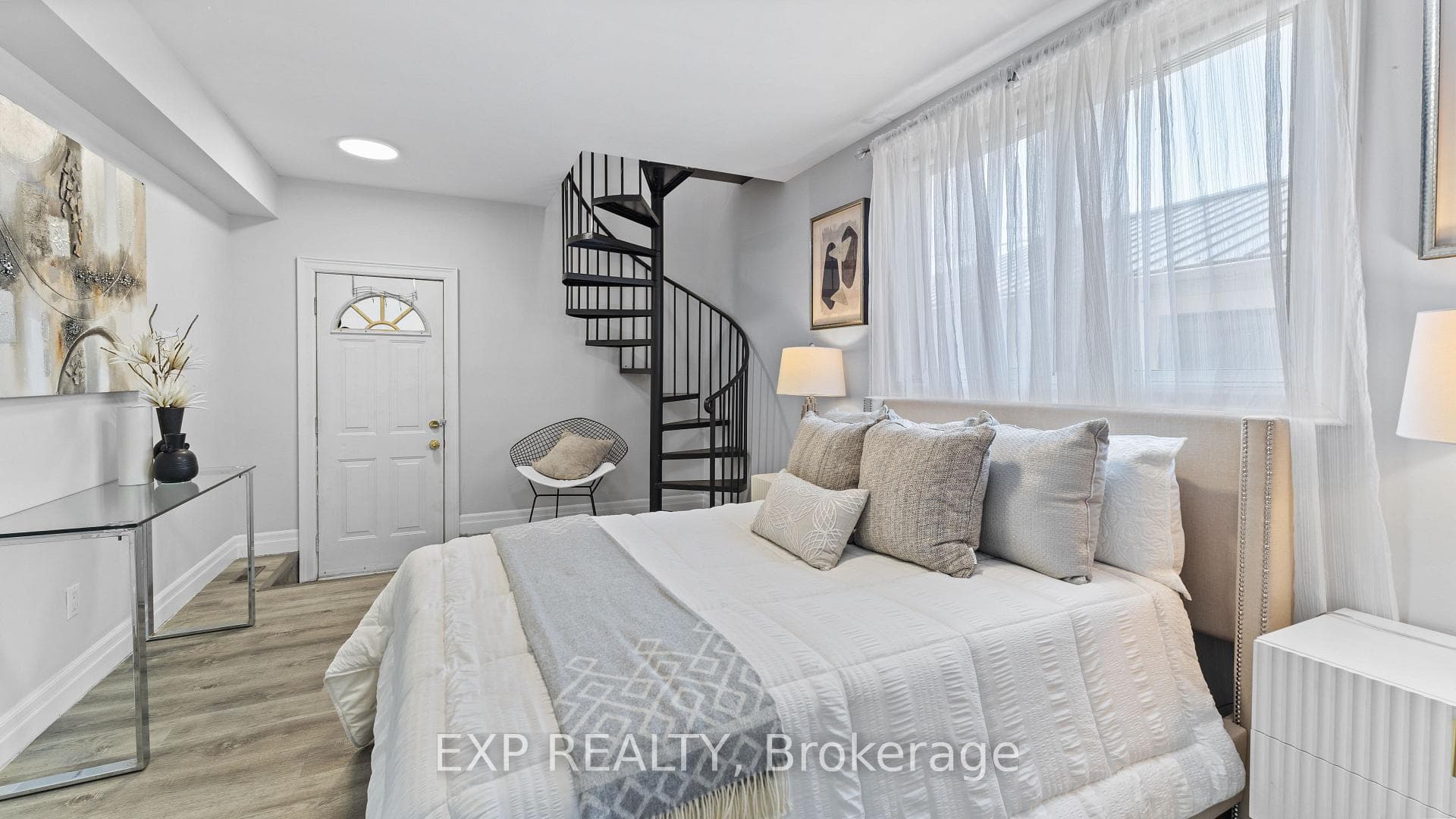30 Greendale Avenue photo 12