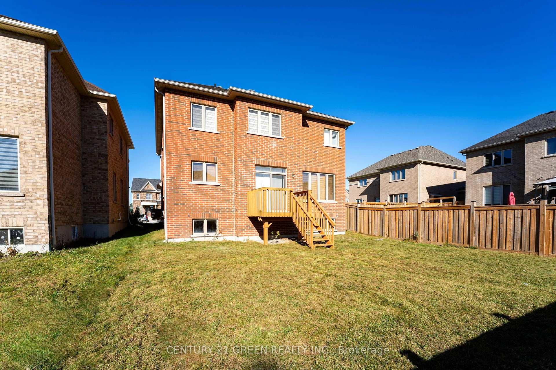 1174 Upper Thames Drive photo 33