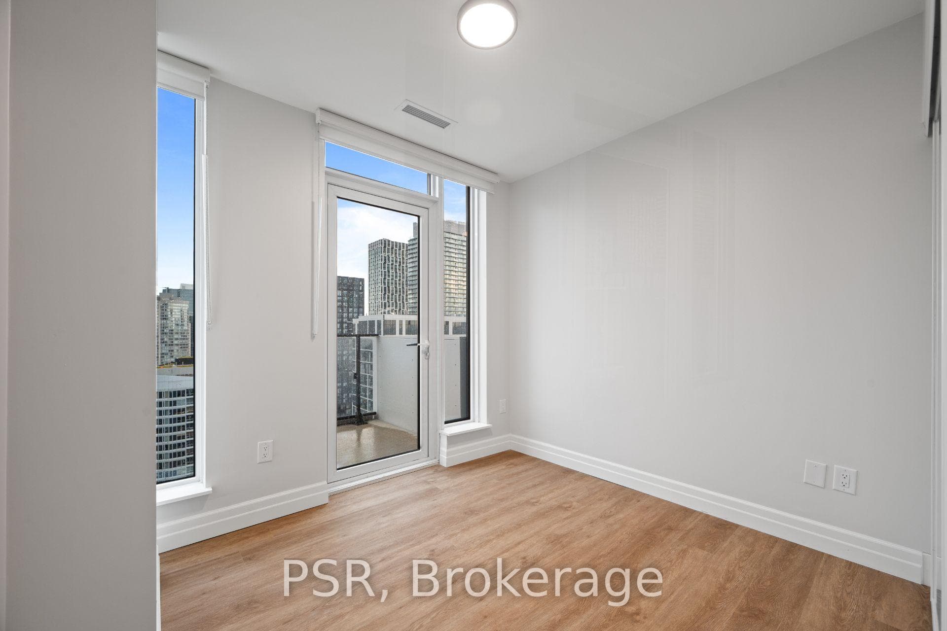 203 Jarvis Street Unit 3208 photo 7