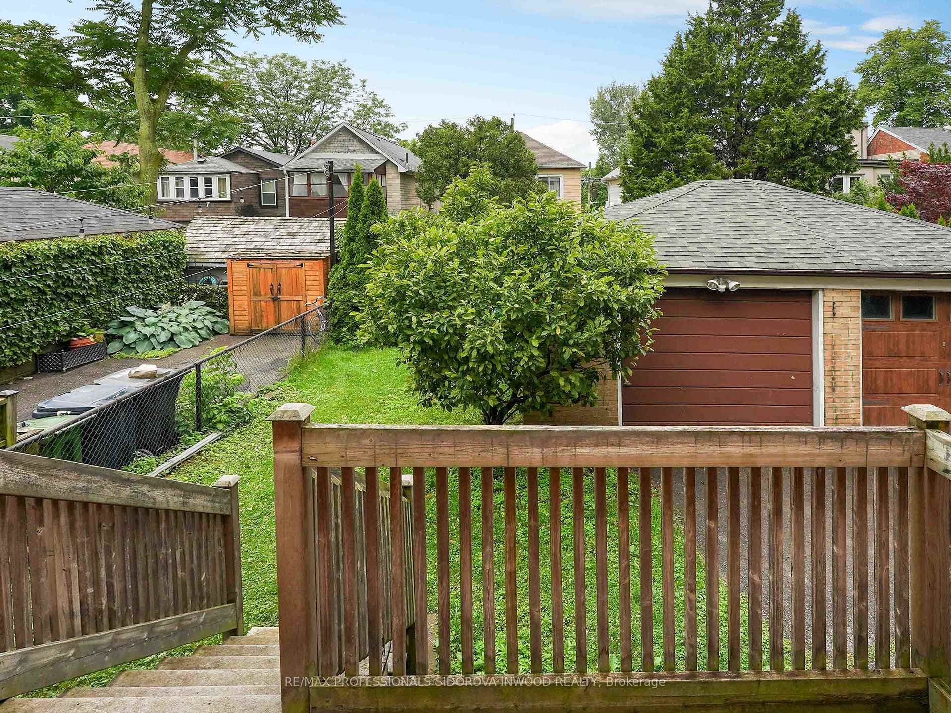 100 Beresford Avenue photo 29