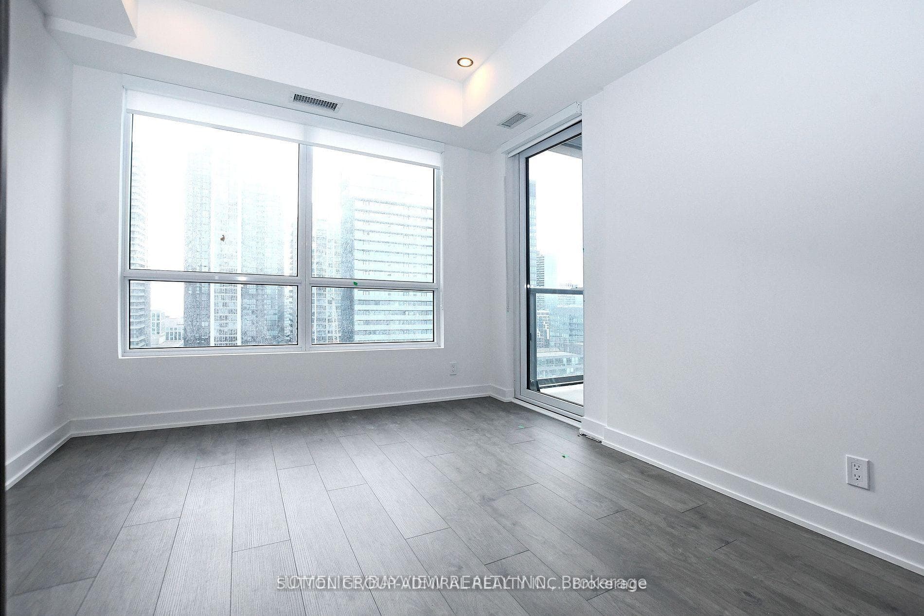 108 Peter Street Unit 2508 photo 6