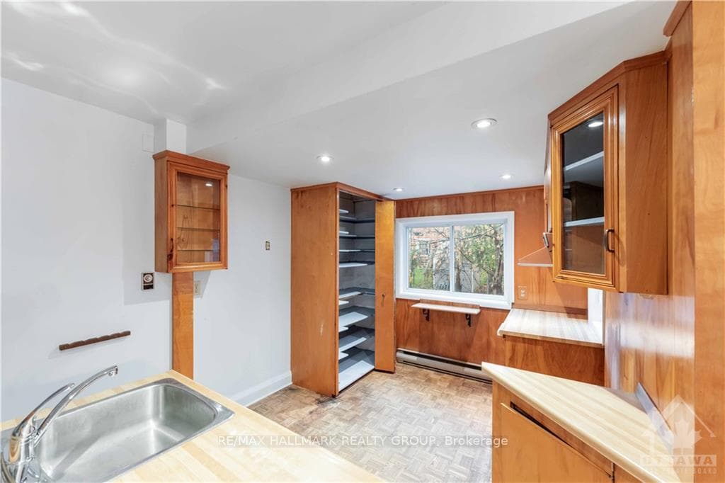 17 KINGSBURY Avenue photo 7