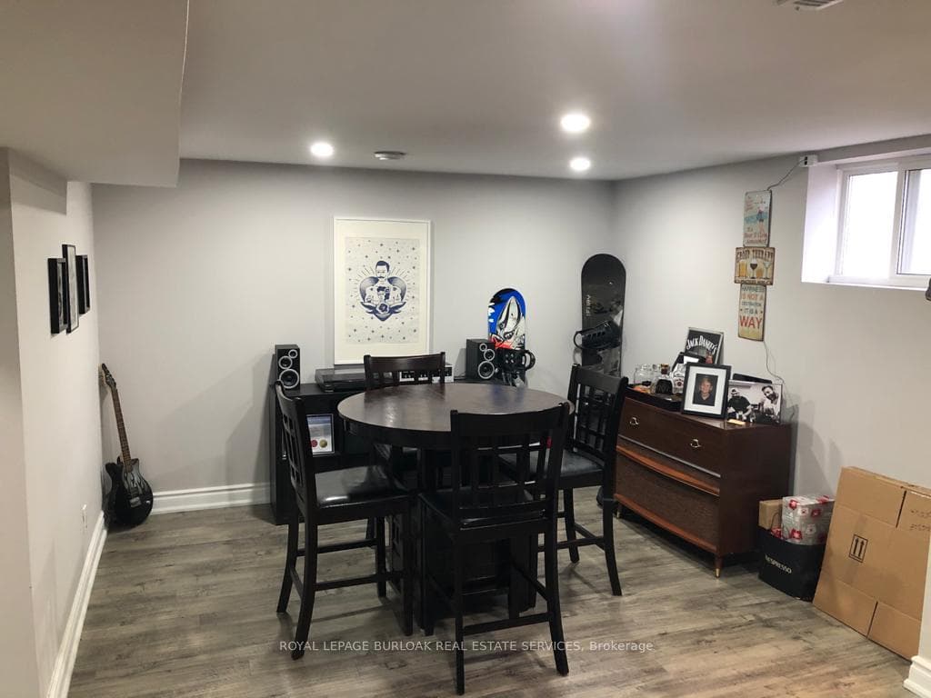 15 Michael Avenue Unit Lower photo 6