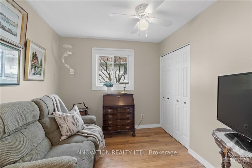 2216 BICKERTON Avenue photo 19