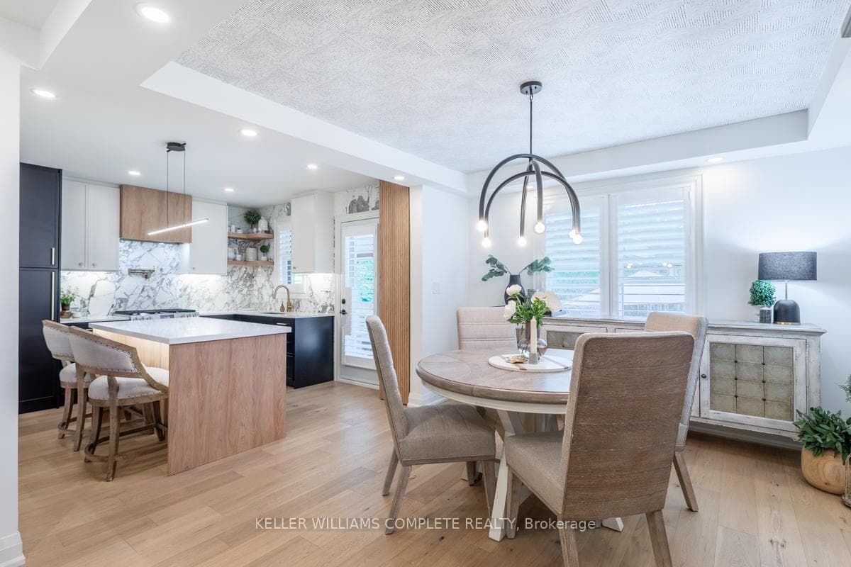 190 Townsend Avenue photo 11