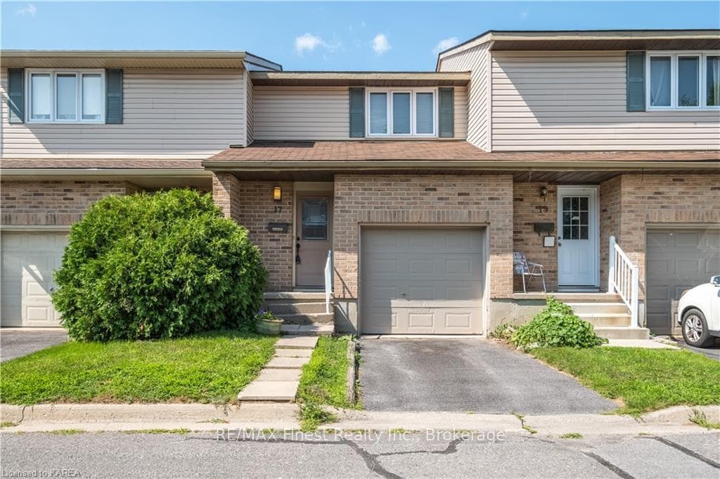 17 PRINCE HENRY Drive photo 2