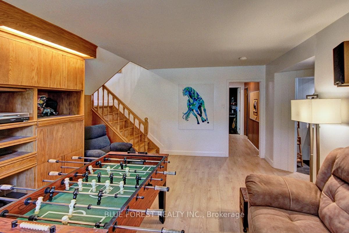 1177 Prince Philip Drive photo 23