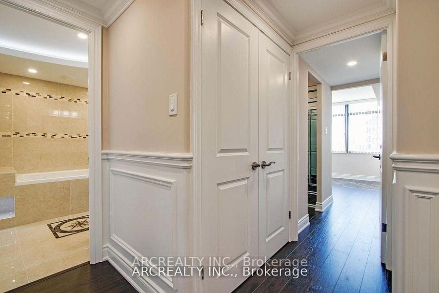 1201 Steeles Avenue Unit 1107 photo 9