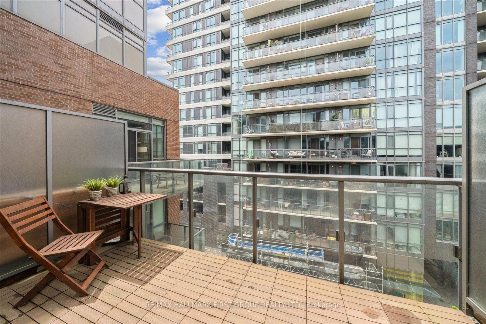 8 Gladstone Avenue Unit 602 photo 18