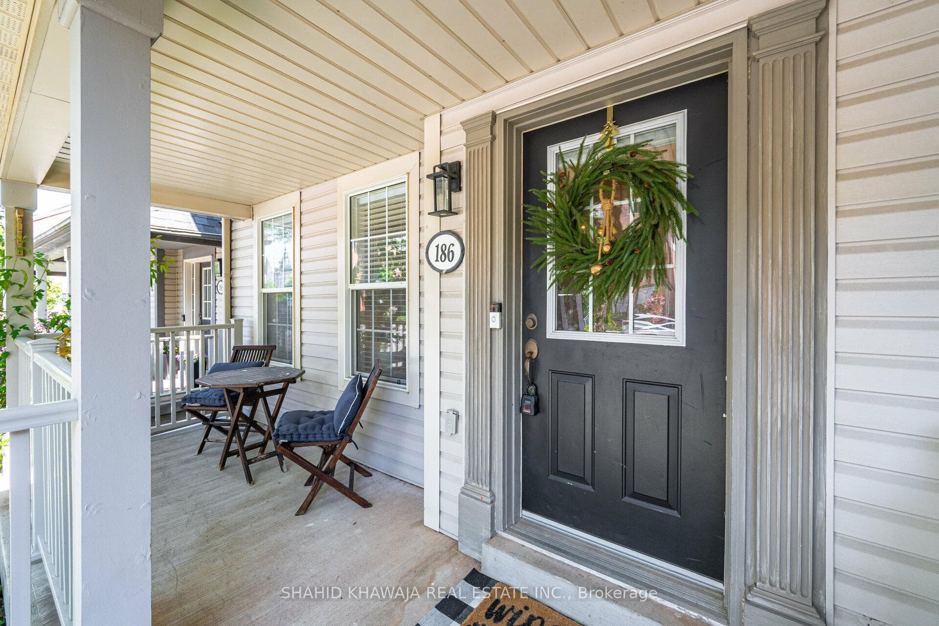 186 Littlewood Drive photo 3