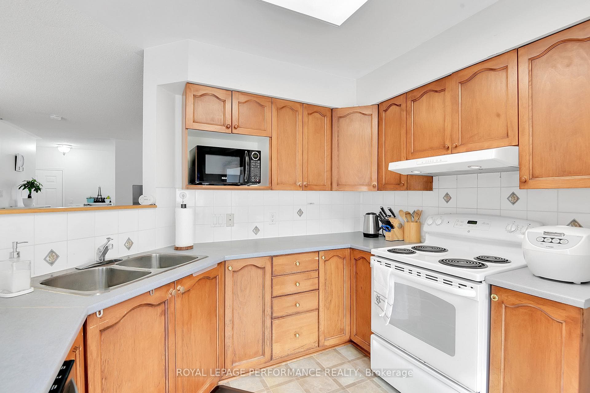 928 Goose River Avenue photo 13