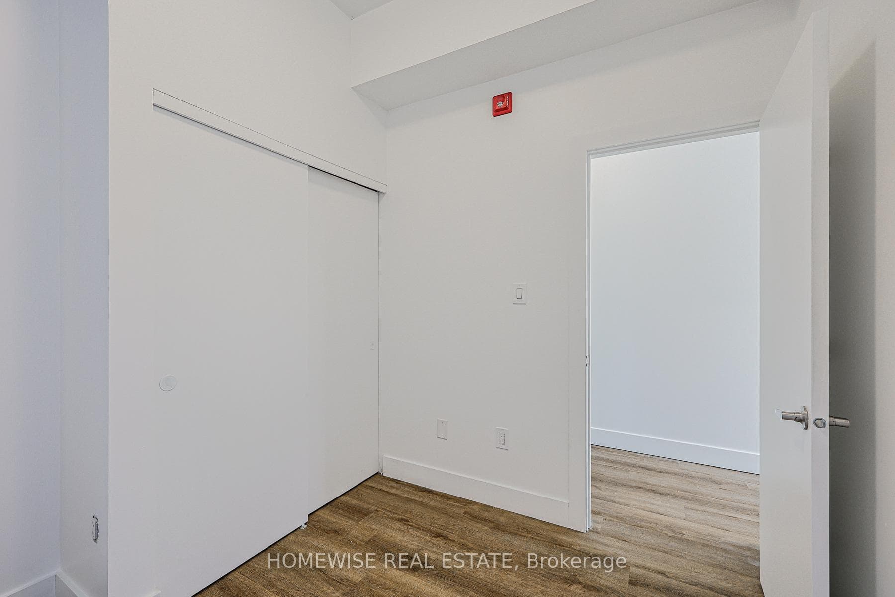 3020 Dundas Street Unit 201 photo 17