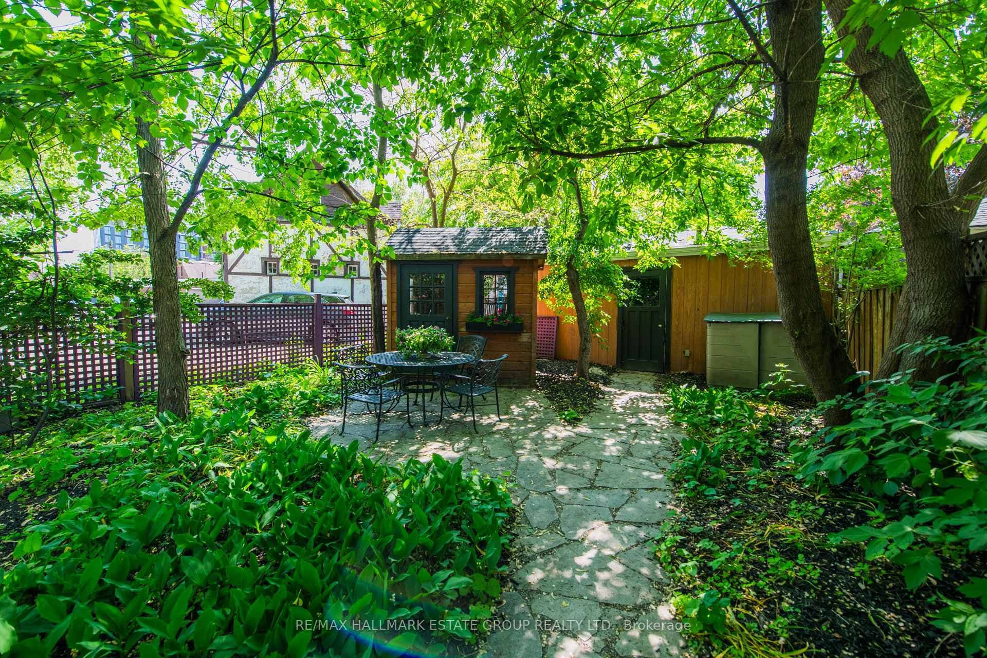 570 Indian Road photo 47