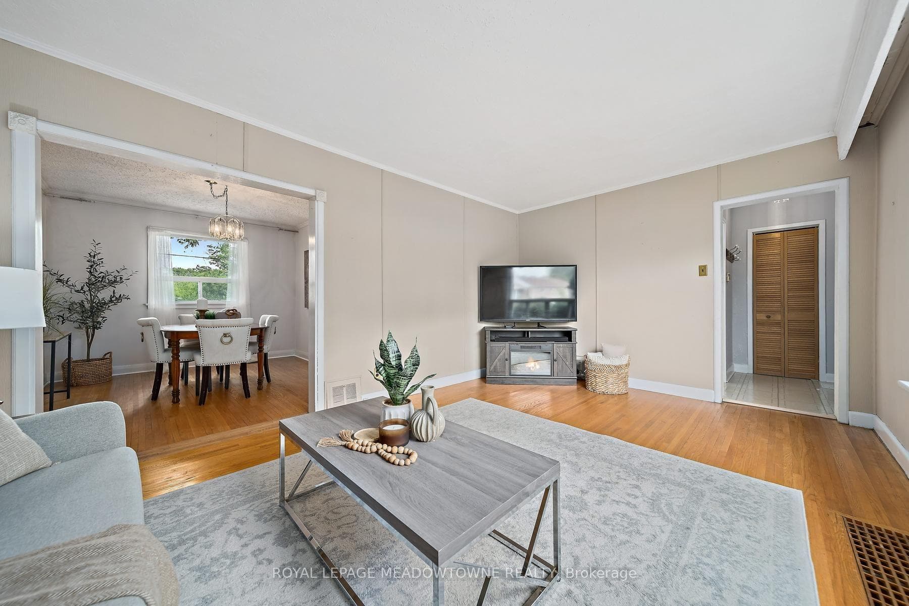27 Hatfield Crescent photo 10