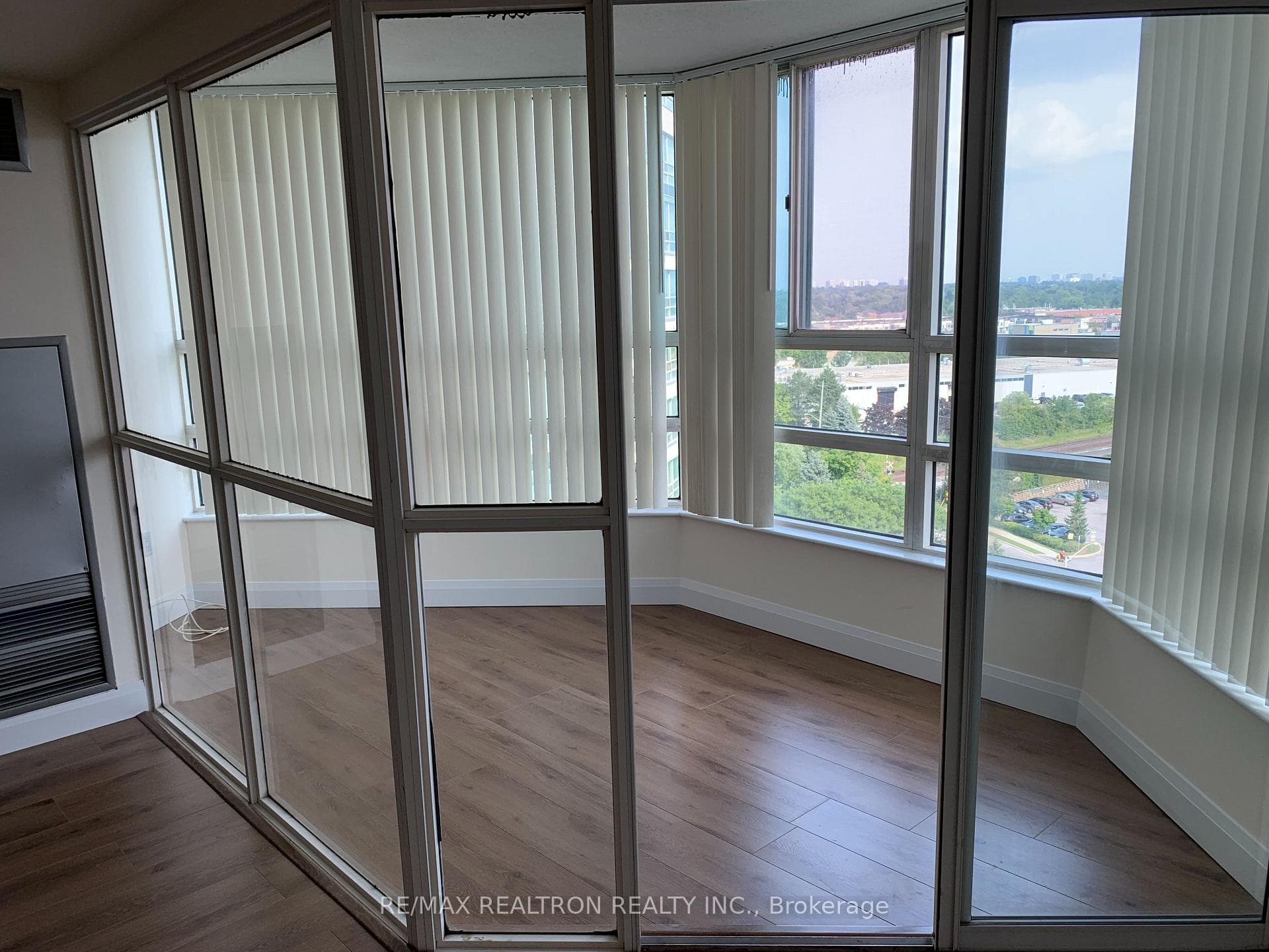 7825 Bayview Avenue Unit 1108 photo 3