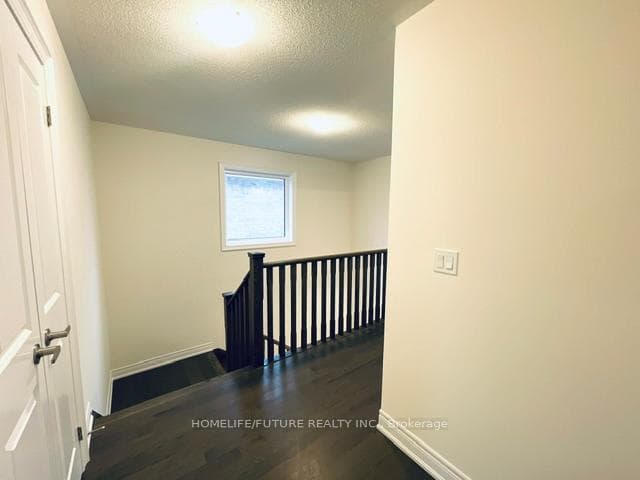 15 Wesley Brooks Street photo 24