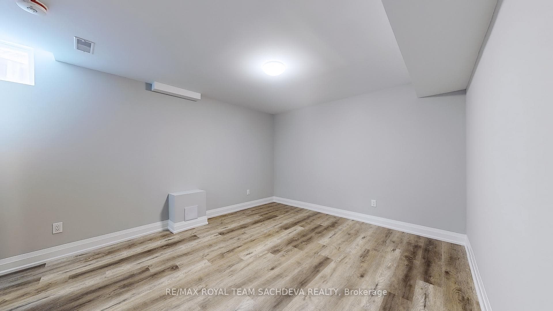 36 Kennett Drive photo 9