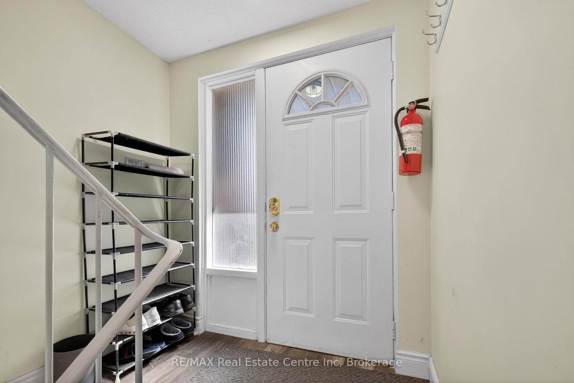 137 Dovercliffe Road photo 6