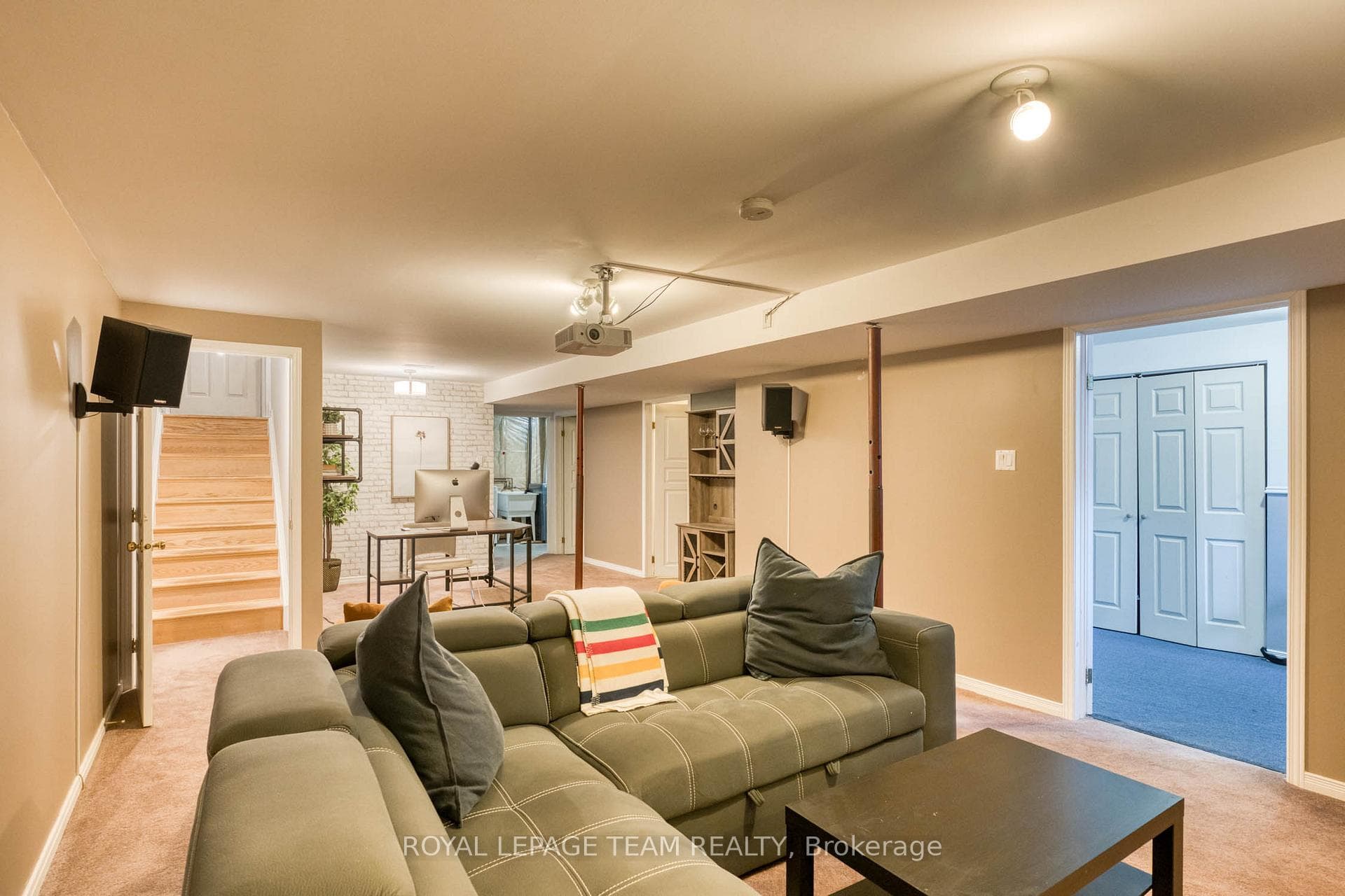 55 Gale Street photo 21