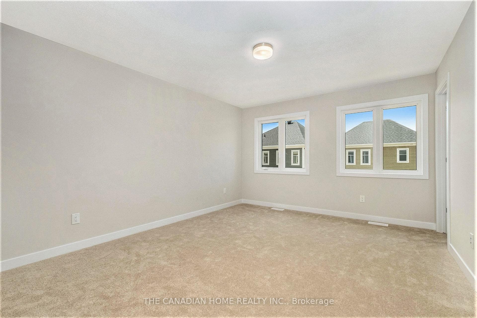 73 Hackamore Crescent photo 7