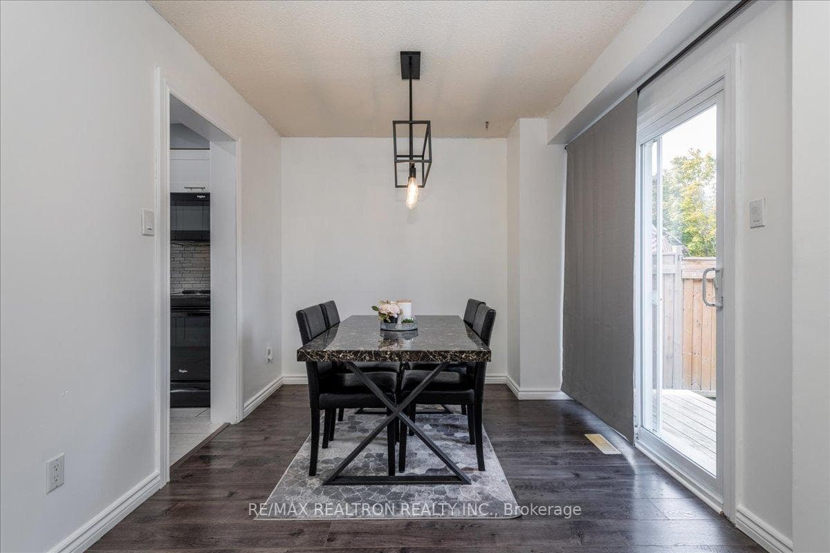 1202 Benson Street photo 9