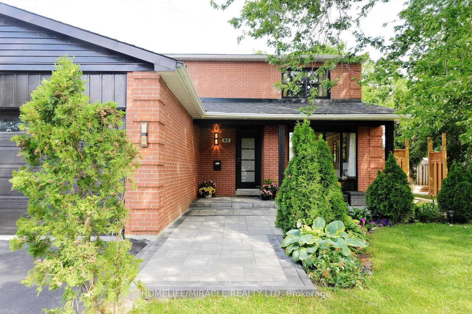 80 Jill Crescent photo 2