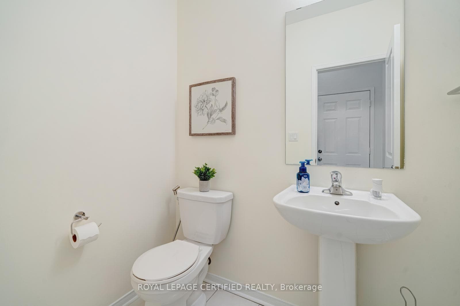 71 Rimrock Crescent photo 8