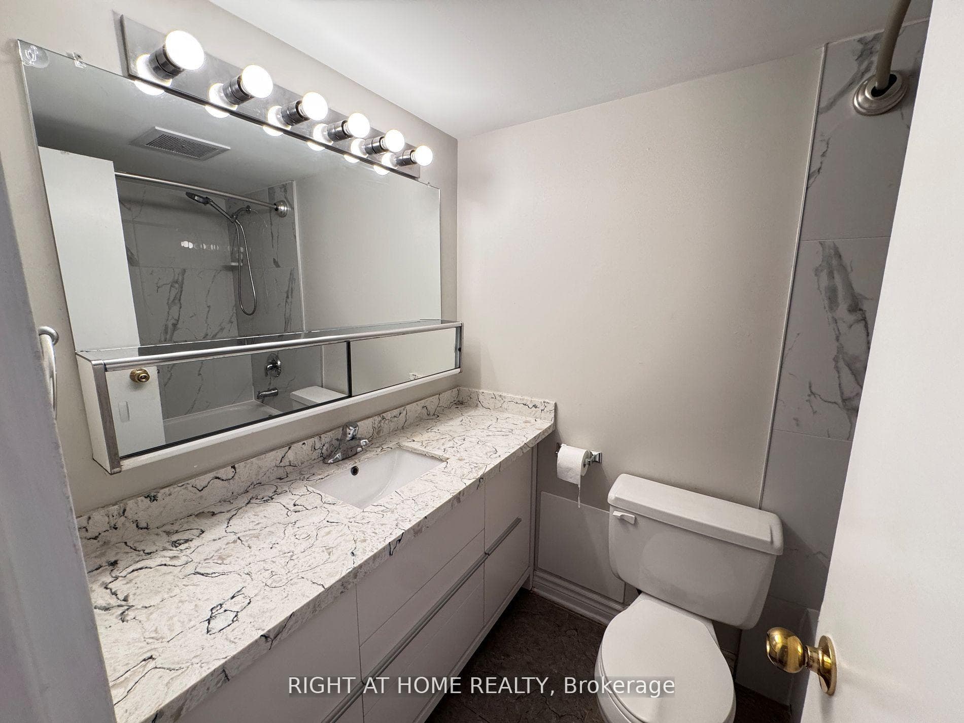 205 Hilda Avenue Unit 2104 photo 19