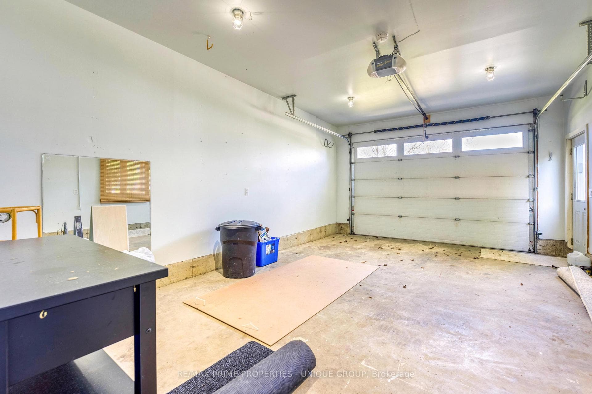 2693 John Street photo 22